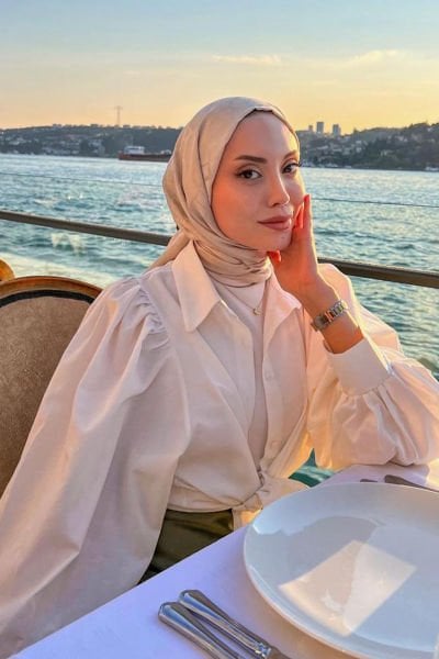 Beyaz Klasik Yaka Crop Gömlek I RİMELAŞKINA