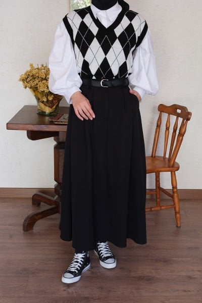 Siyah Krep Tek Düğmeli Etek