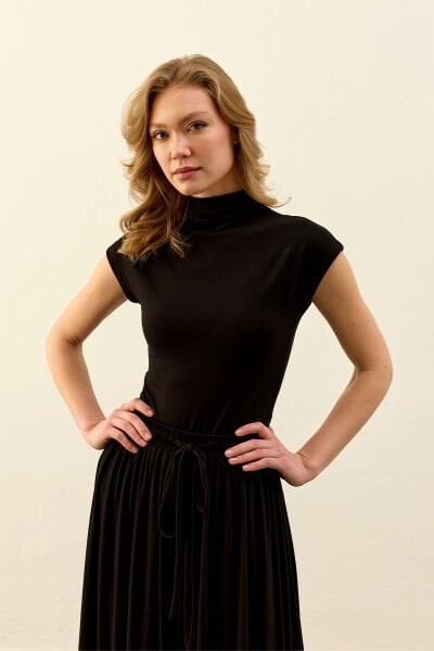 Siyah Viskon T Kol Bluz