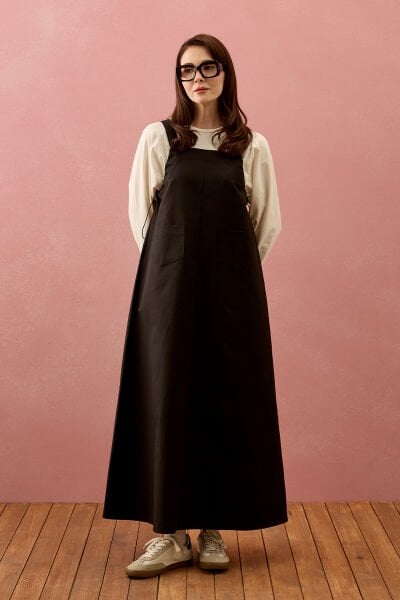 Siyah Keten İki Cepli Etekli Salopet