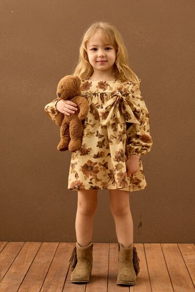 Karamel Çiçek Detaylı Çocuk Elbise