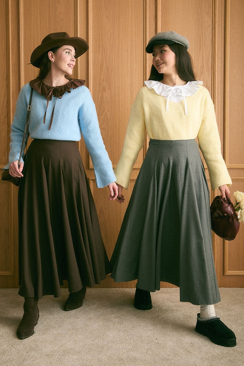 Bebe Mavisi V Yaka Triko Kazak & Acı Kahve Parçalı Etek Takım