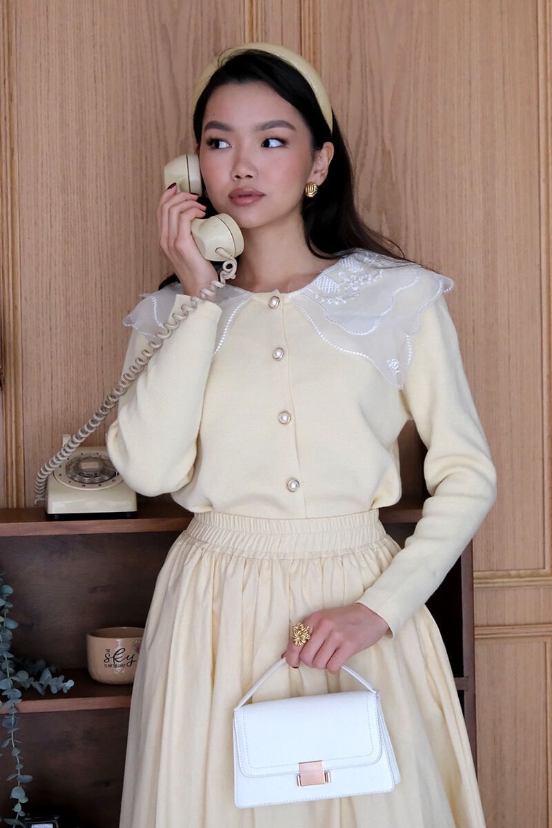 Dantel Yakalı Tereyağ Sarısı Triko Hırka