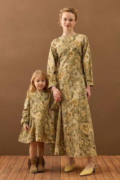 Haki Gül Desenli Pile Detay Anne Çocuk Elbise Takım