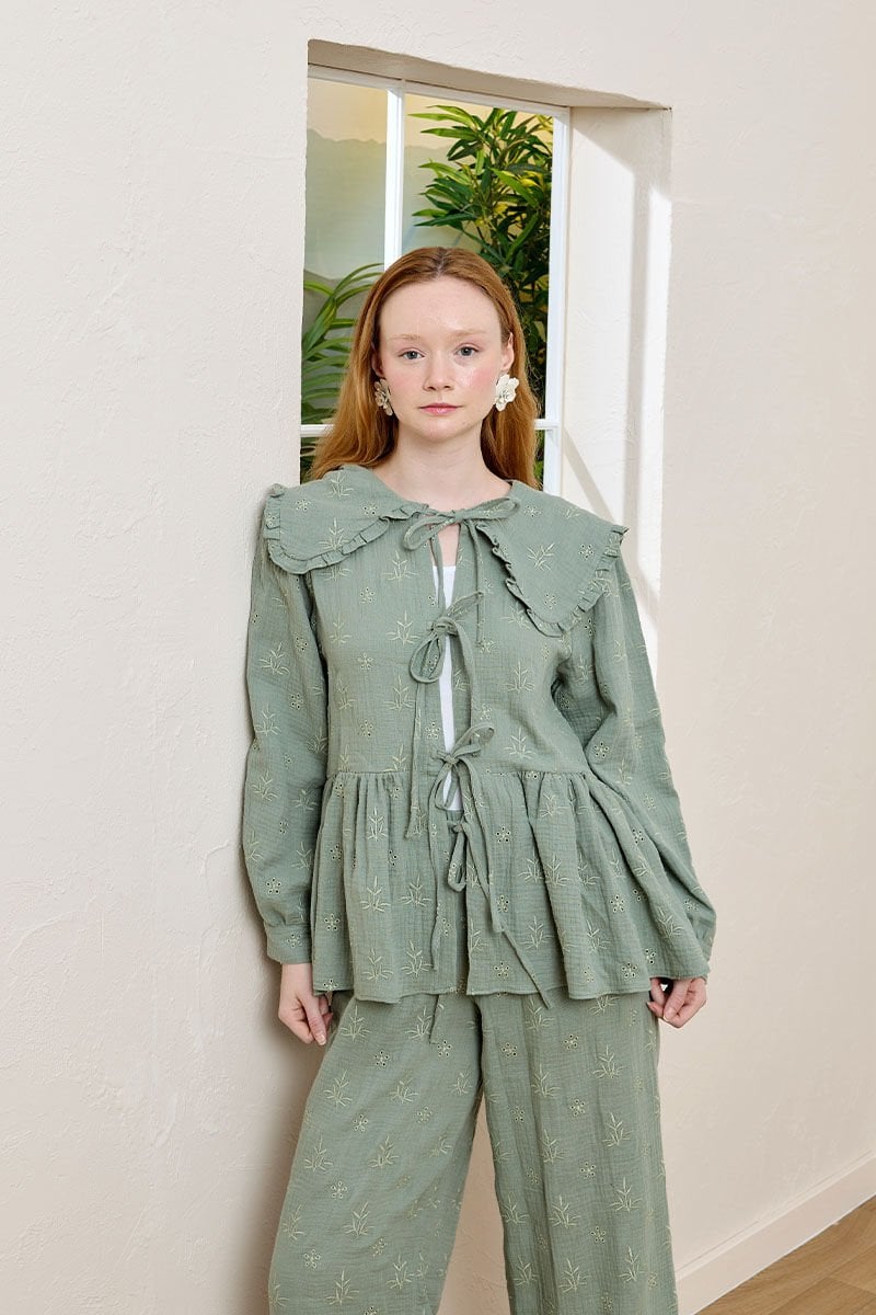 Çağla Fistolu Müslin Robalı Fiyonklu Bluz