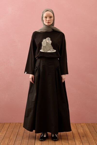 Siyah Keten Pile Detay Etek