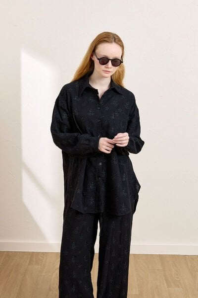 Siyah Fistolu Müslin Gömlek