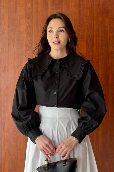 Siyah Yakası Fırfırlı Crop Gömlek