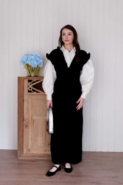 Siyah Triko Fırfır Yaka jile