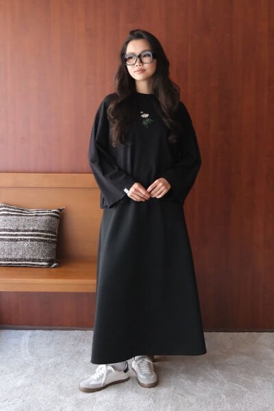 Siyah Nakışlı Body & Siyah Scuba Etek Takım