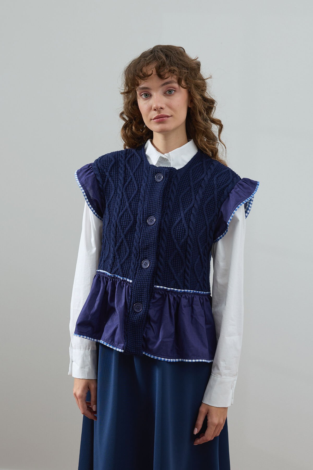 Lacivert Fırfırlı Triko Yelek