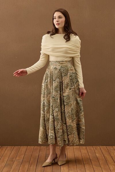Krem Oysho Büzgü Detaylı Bluz & Vizon Etnik Desenli Parçalı Etek Takım
