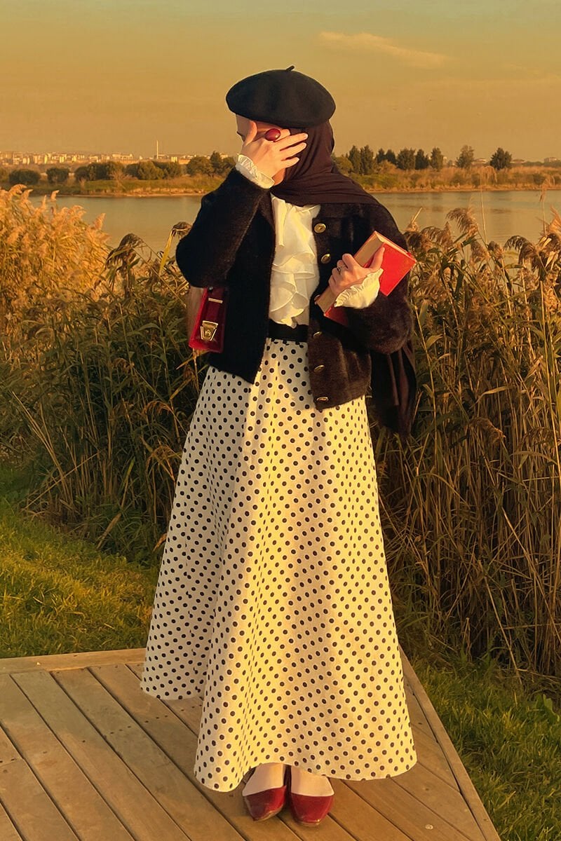 Beyaz Siyah Puantiyeli Keten Kloş Etek