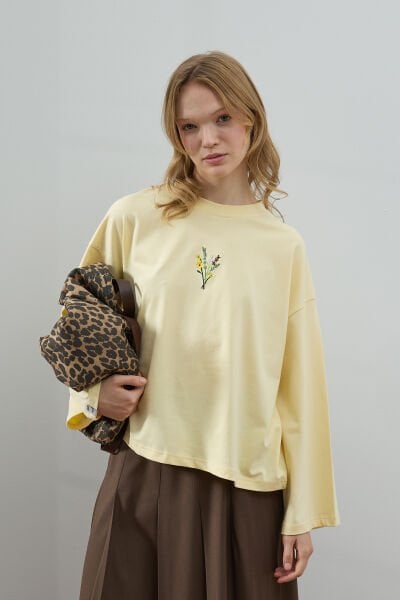 Tereyağ Sarısı Nakışlı Body