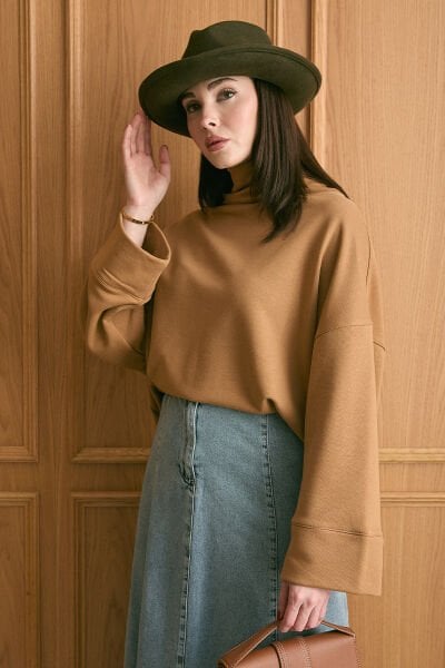 Karamel Dik Yaka Kışlık Body