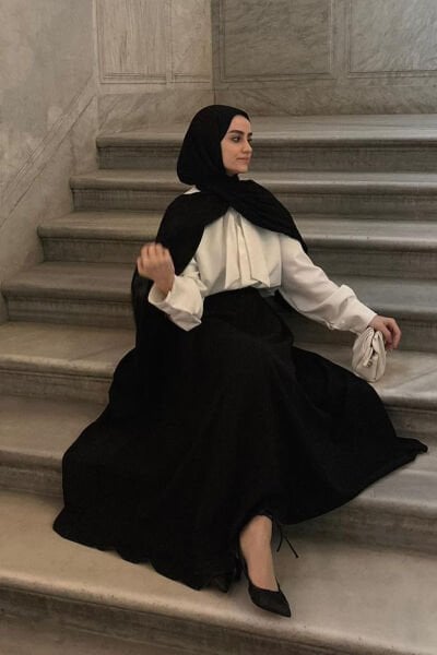 Siyah Krep İki Pileli Etek