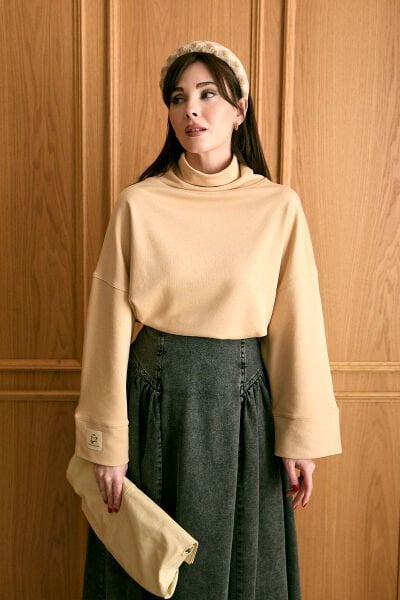 Bej Dik Yaka Kışlık Body