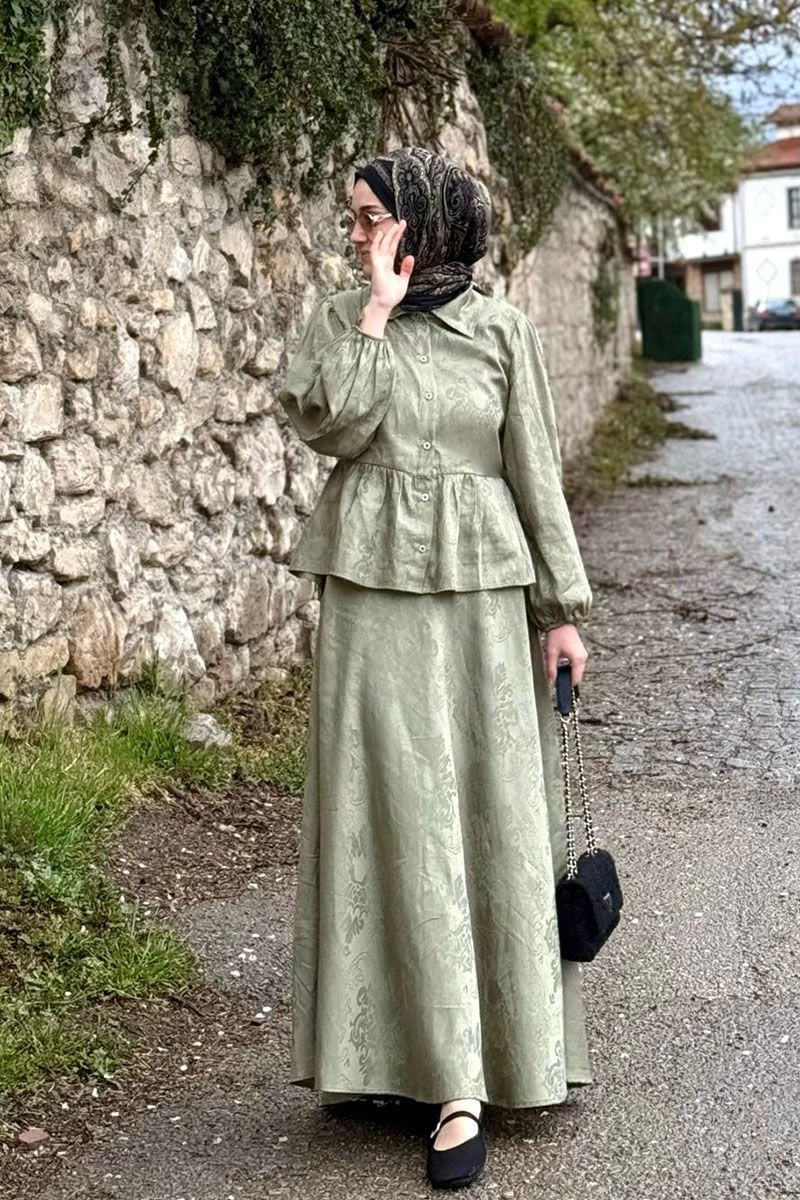 Çağla Yeşili Jakarlı Gömlek Etek Takım
