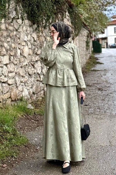 Çağla Yeşili Jakarlı Gömlek Etek Takım