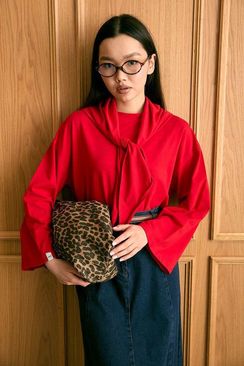 Kırmızı Fularlı Body