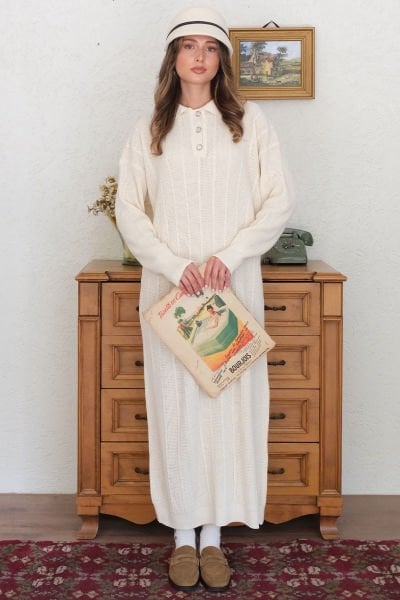 Ekru Polo Yaka Triko Elbise