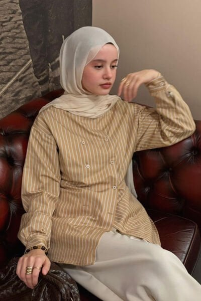 Karamel Çizgili Dik Yaka Retro Gömlek