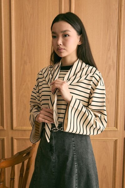 Siyah Fularlı 2 İplik Çizgili Body