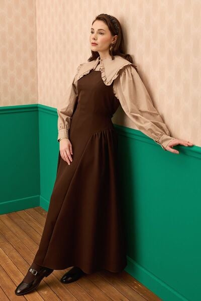 Vizon Yakası Fırfırlı Crop Gömlek & Acı Kahve Krep Korsaj Detay jile Takım