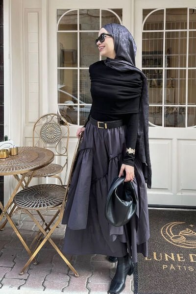 Siyah Oysho Büzgü Detaylı Bluz & Antrasit Koton Bohem Kat Etek Takım