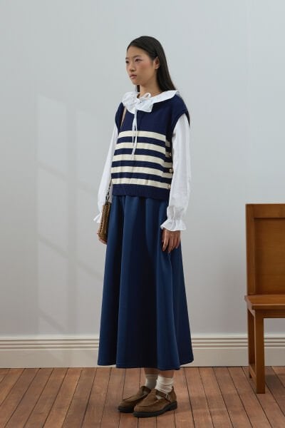 İndigo Çizgi Detaylı Süveter