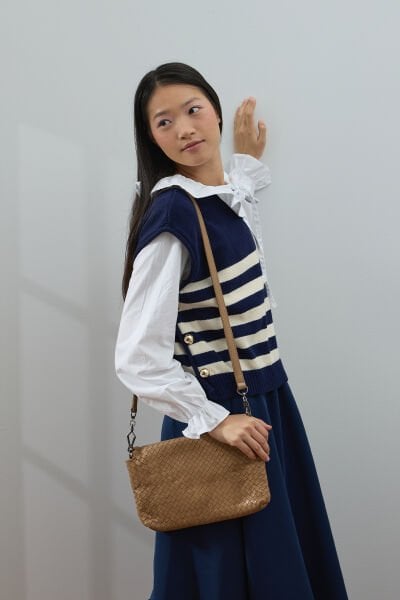 İndigo Çizgi Detaylı Süveter