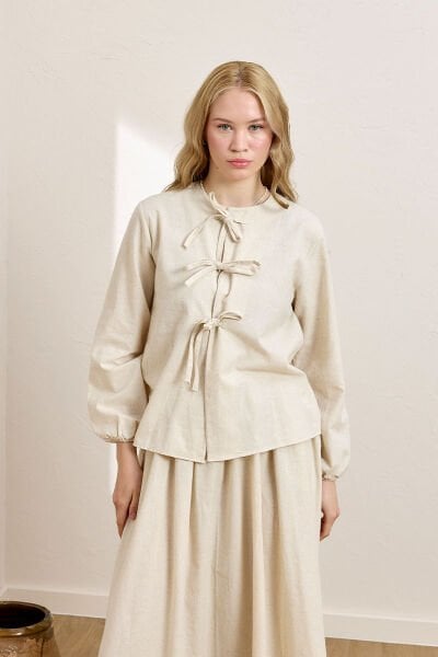 Krem Üç Fiyonklu Organik Keten Bluz