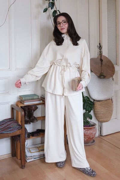 Krem Oysho Fermuarlı Takım