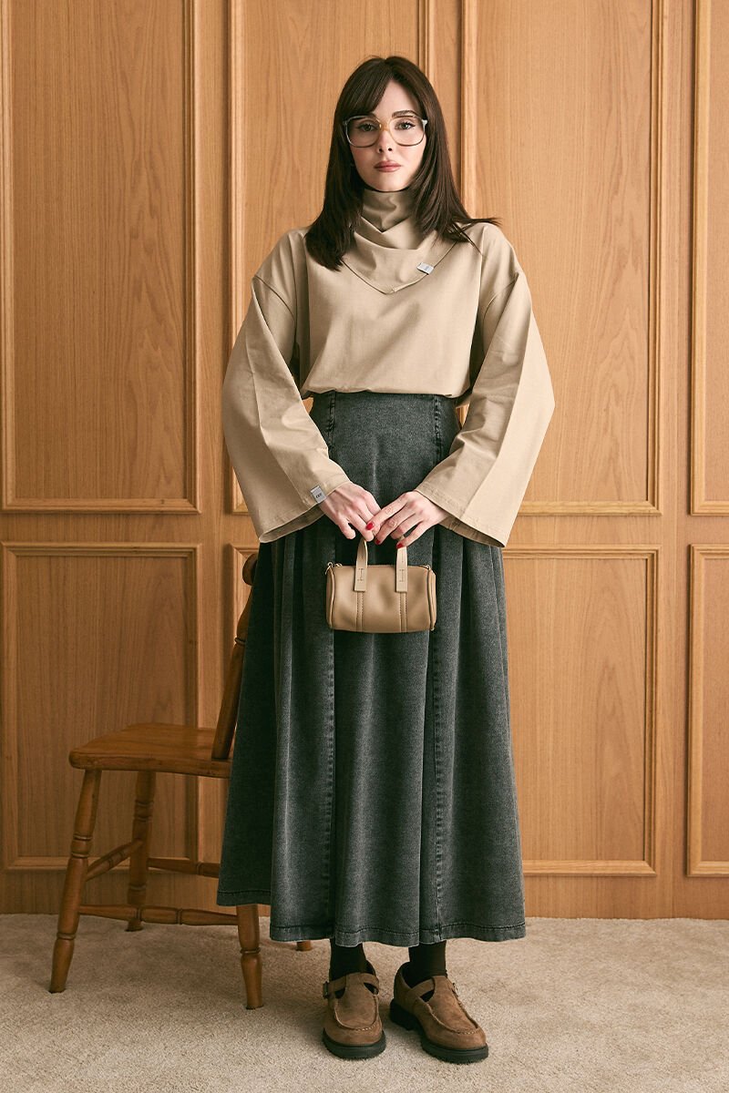 Taş Fularlı Body & Antrasit Pile Detay Kot Etek Takım