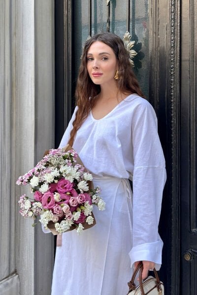 Beyaz Organik Keten V Yaka Bluz