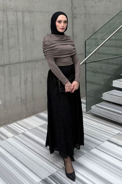 Vizon Oysho Büzgü Detaylı Bluz & Siyah Dantelli Balon Etek Takım