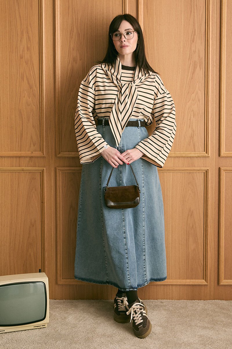 Acı Kahve Fularlı 2 İplik Çizgili Body & Buz Mavisi Kot Kloş Etek Takım