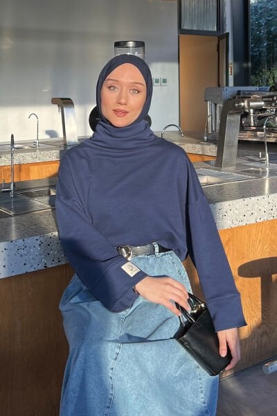 Lacivert Dik Yaka Kışlık Bluz /Melek