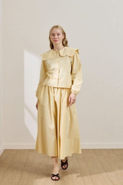 Tereyağ Sarısı Papatya Yaka Crop Gömlek & Balon Etek