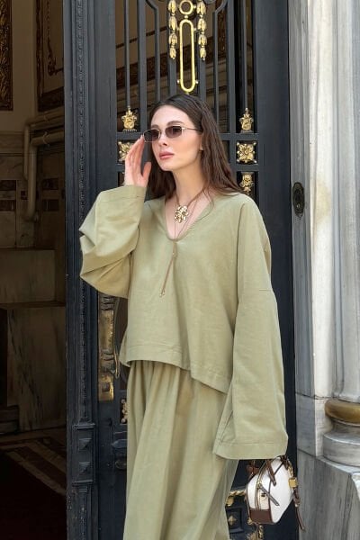 Haki Organik Keten V Yaka Bluz