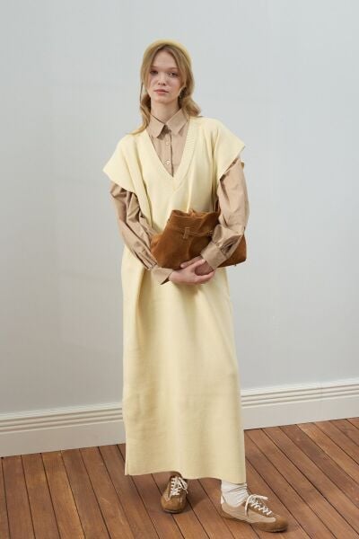 Tereyağ Sarısı Triko V Yaka Jile & Krem Klasik Yaka Crop Gömlek Takım