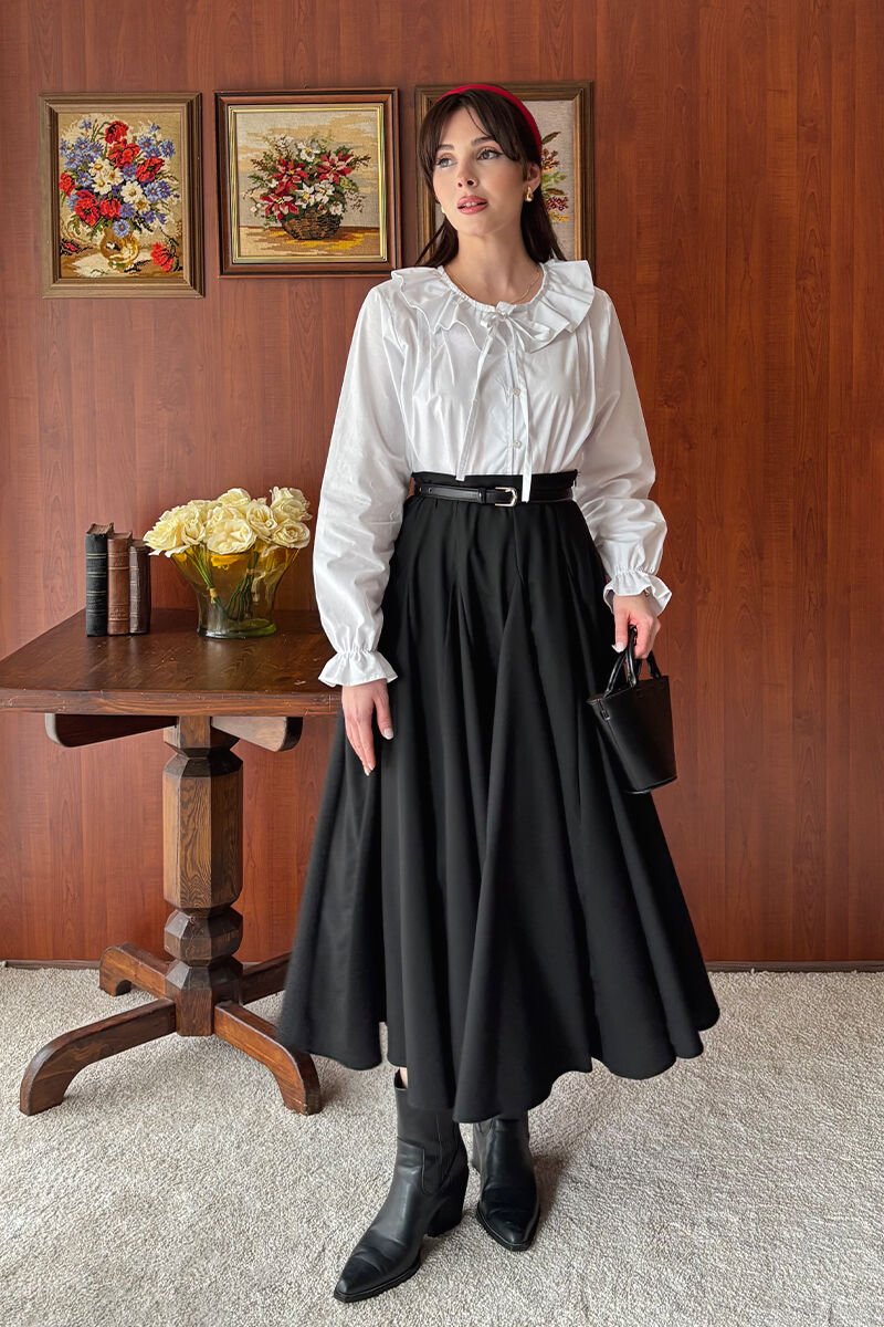 Siyah Parçalı Etek