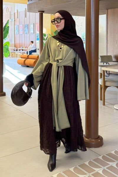 Çağla Oysho Bağlamalı Bluz & Acı Kahve Dantelli Balon Etek Takım