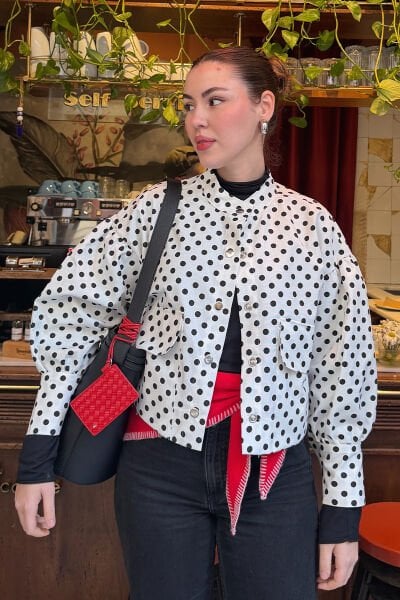 Beyaz Siyah Puantiyeli Keten Ceket