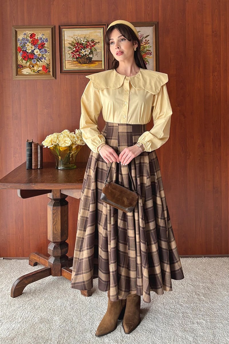 Tereyağ Sarısı Papatya Yaka Crop Gömlek & Karamel Ekoseli Parçalı Etek Takım