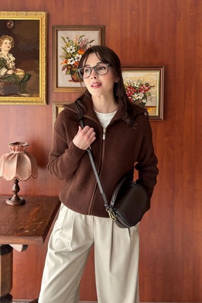 Acı Kahve Fermuarlı Triko Hırka